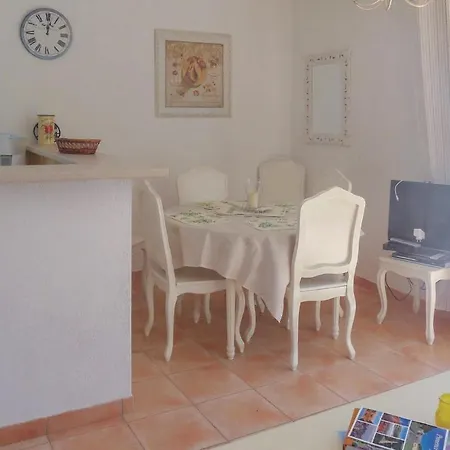 Stunning In With Kitchenette